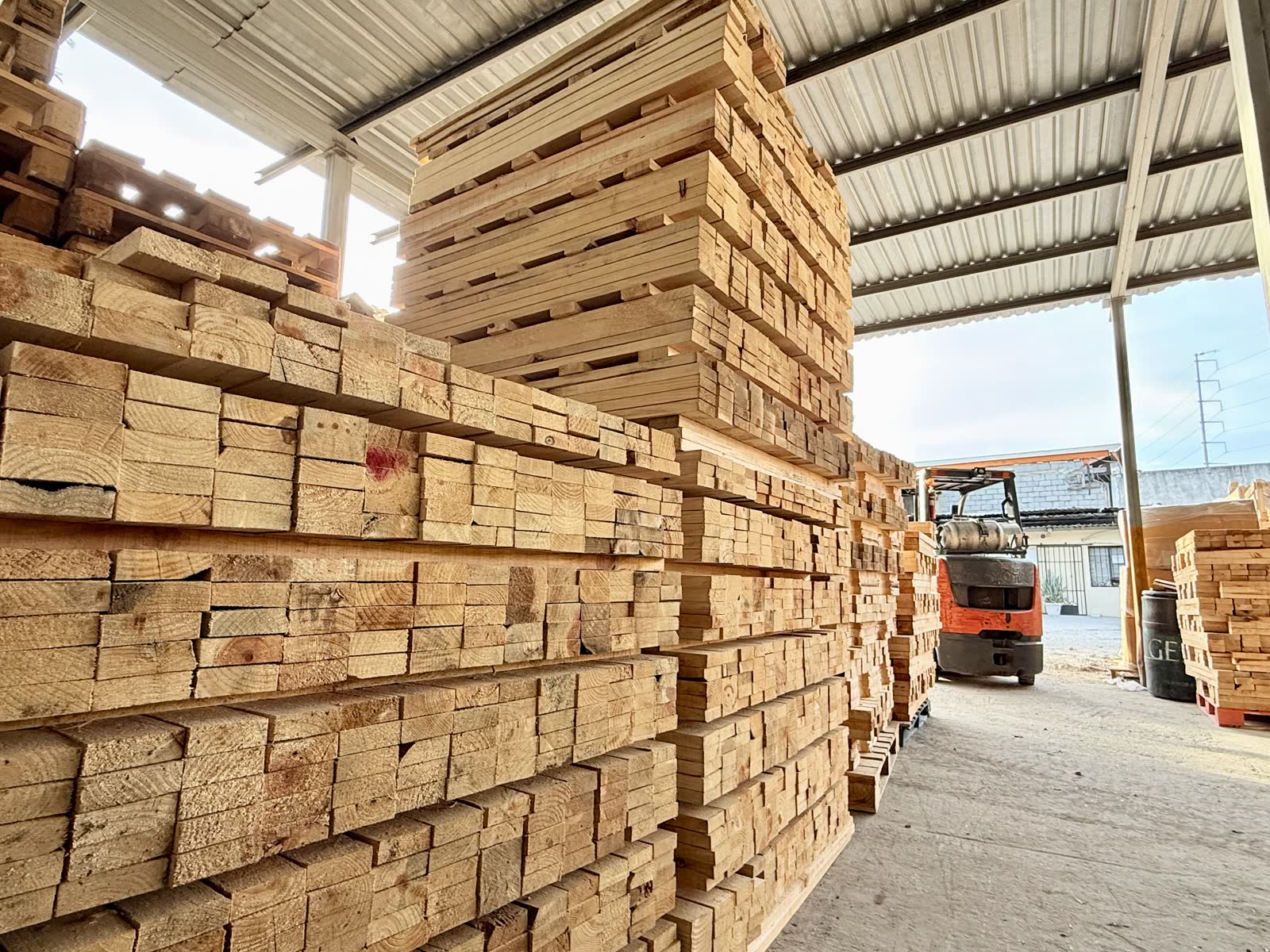 Tarima de madera personalizada